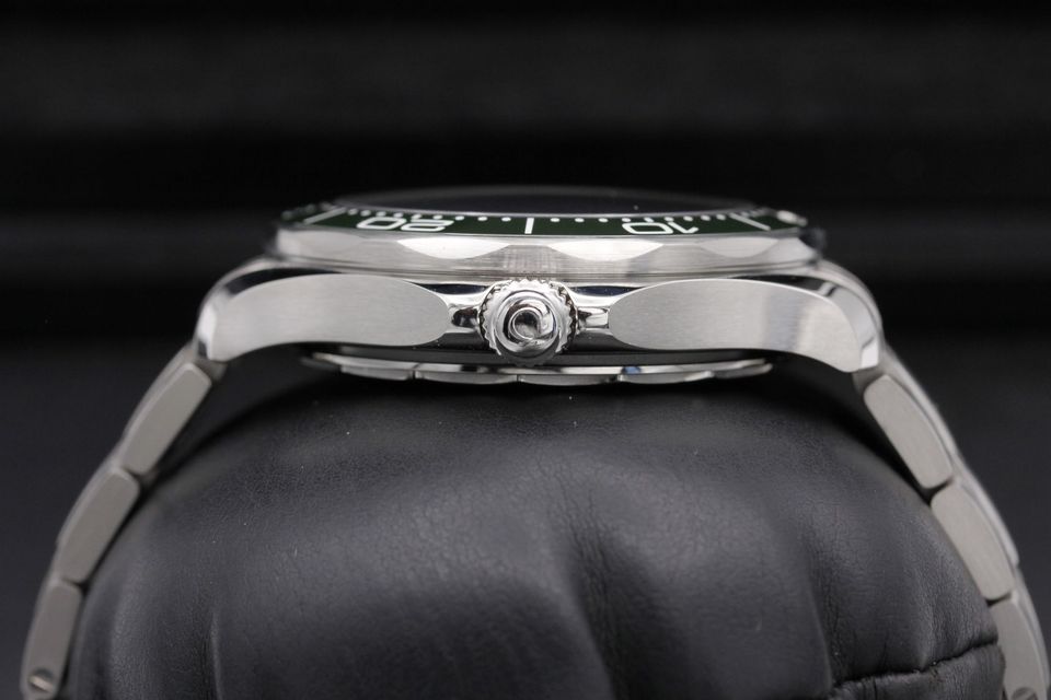 Omega Seamaster Diver 300m 210.32.42.20.10.001 Image 3